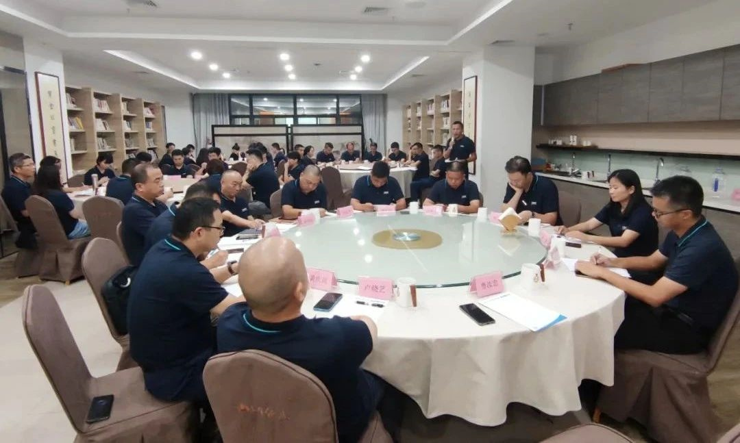 E:\lys\工作\綜合部\公司重大活動(dòng)、新聞\2023.01.17 湖里區(qū)區(qū)委常委、副區(qū)長(zhǎng)王達(dá)帶隊(duì)慰問(wèn)我司\網(wǎng)站\微信圖片_20230209145301.jpg